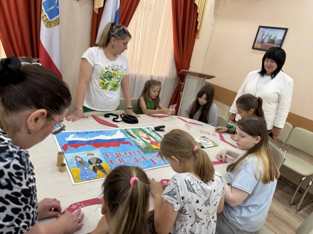 Традиции и творчество: в Ртищево прошел мастер-класс для особенных детей