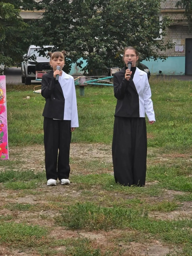 В микрорайонах города прошли концерты, посвящённые Дню рождения любимого города «Лучший город на земле»