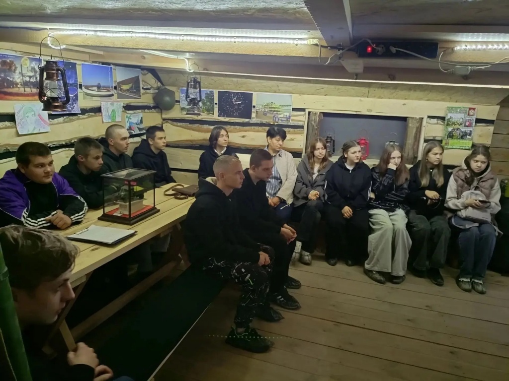 В краеведческом музее МУК «ГКЦ» состоялось мероприятие, приуроченное ко Дню воссоединения Донбасса и Новороссии с Россией