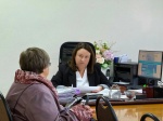 Сегодня заместитель главы администрации по вопросам муниципального имущества и развитию инфраструктуры Дина Платонова провела приём граждан по личным вопросам