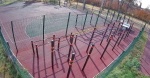 На спортивно-игровой площадке по улице Яблочкова, рядом со школой № 5, установлена система видеонаблюдения