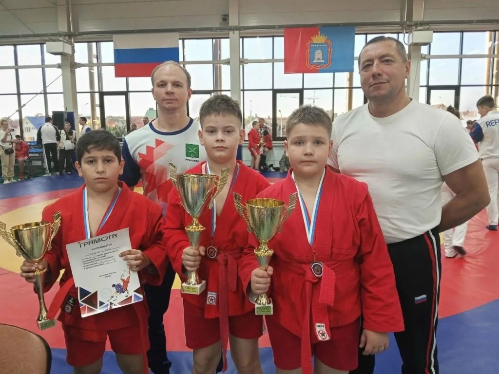 10–11 октября в городе Тамбов состоялся межрегиональный турнир по самбо памяти мастера спорта СССР С. Н. Самойлова