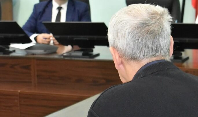 17 октября, в рамках общеобластного приёма, инициированного губернатором Саратовской области Романом Бусаргиным, глава Ртищевского муниципального района Александр Жуковский провёл приём граждан